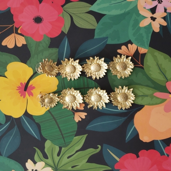 2/$25 Gold Sunflower Fields Dangle Drop Threader Earrings - Picture 2 of 4